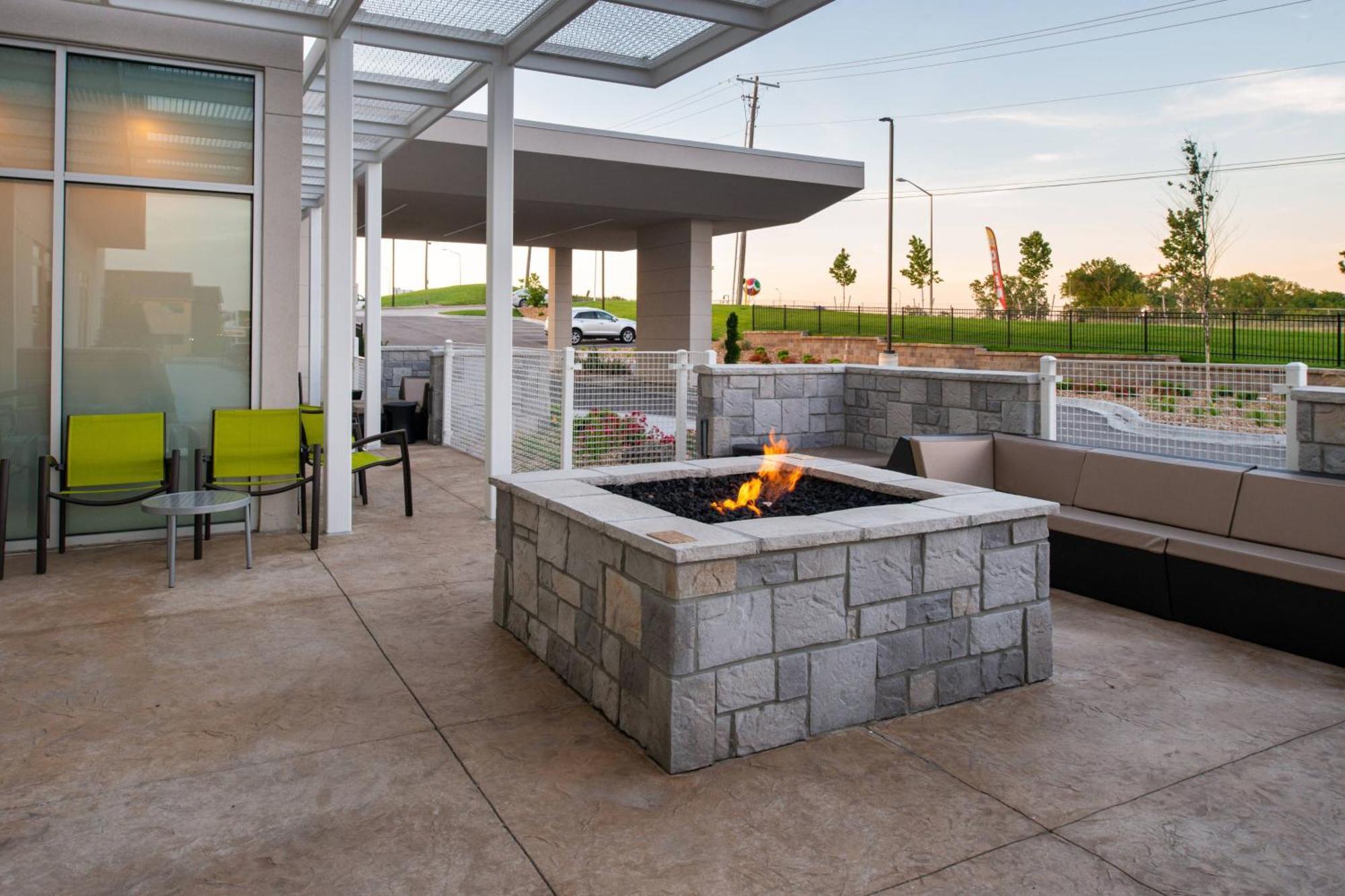Springhill Suites By Marriott Kansas City Northeast Kültér fotó