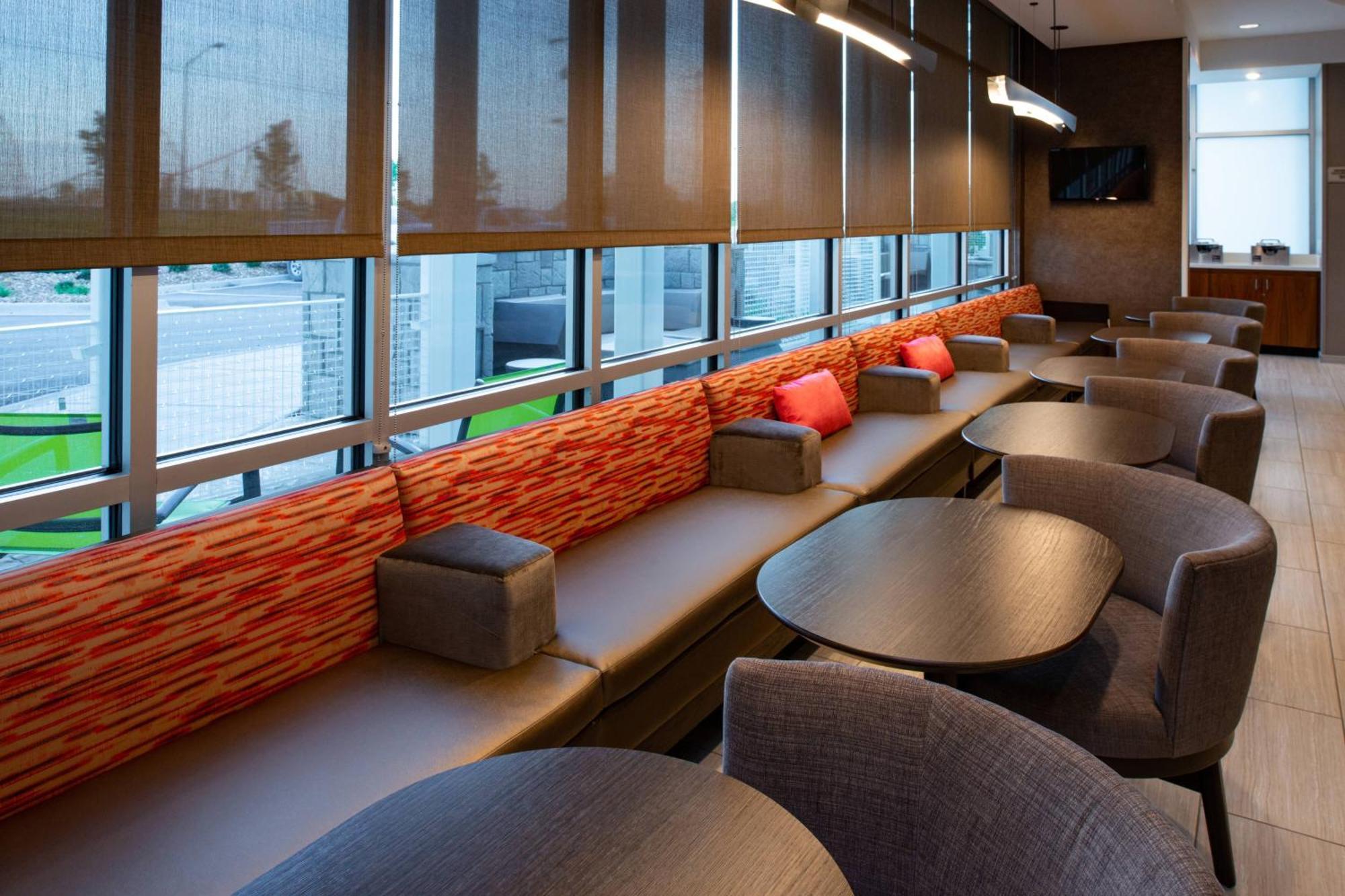 Springhill Suites By Marriott Kansas City Northeast Kültér fotó